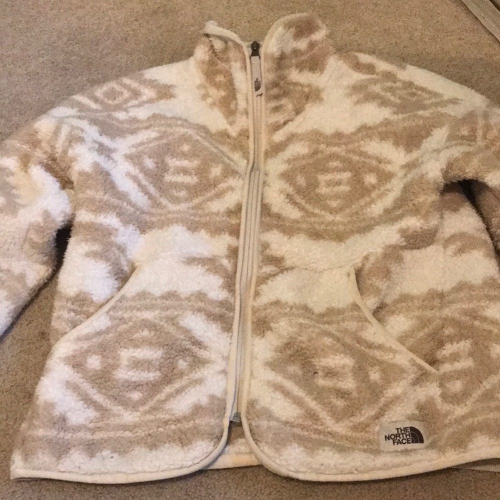 Tan & white The North Face sweater
